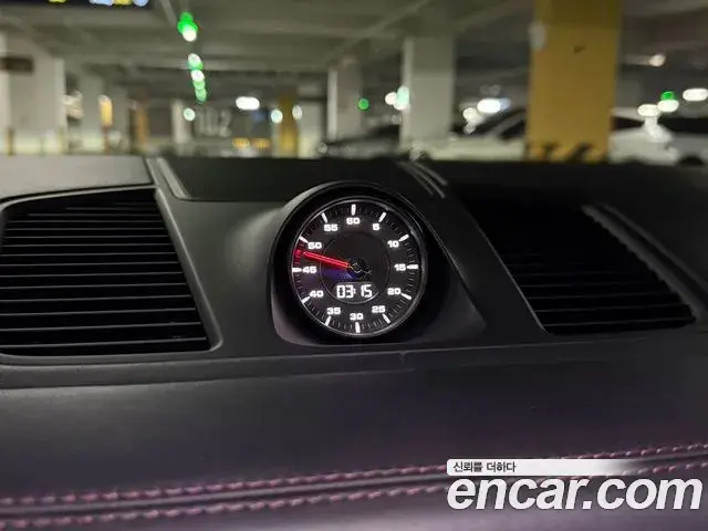 Porsche Cayenne 2023 — Фото 13/20