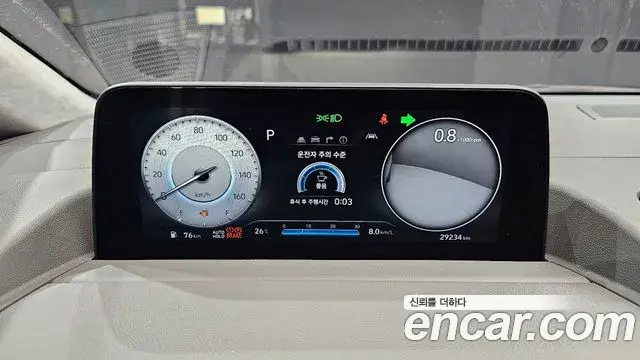 Hyundai Staria 2024 — Фото 8/20