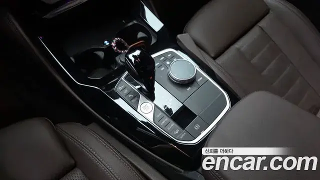 BMW X4 2025 — Фото 9/20