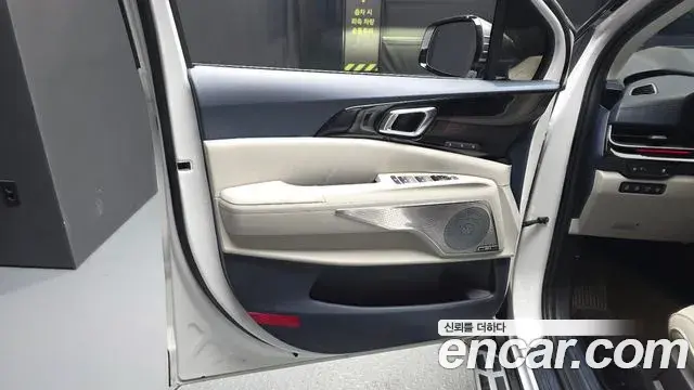 Kia Carnival 2025 — ფოტო 1/39
