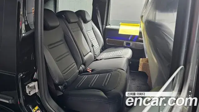 Mercedes-Benz G-Class 2026 — Photo 31/33