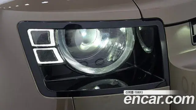 Land Rover Defender 2025 — Şəkil 6/35