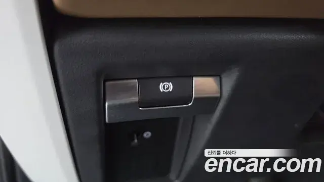 Land Rover Defender 2025 — Şəkil 2/35