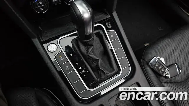 Volkswagen Arteon 2020 — Şəkil 18/35
