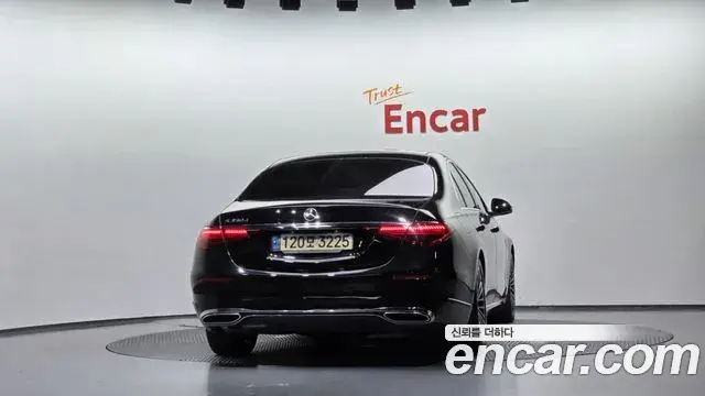 Mercedes-Benz S-Class 2022 — Фото 4/20