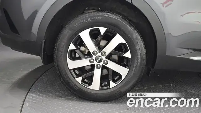 Kia Sorento 2020 — Фото 5/20