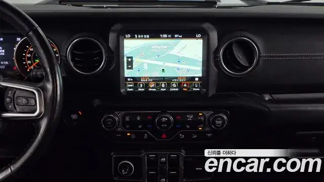 Jeep Wrangler 2019 — Photo 15/31