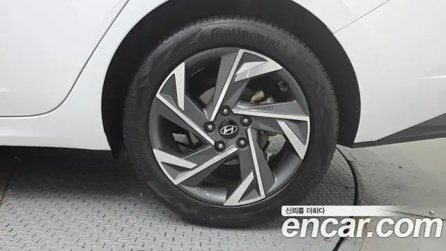 Hyundai The New Avante Hybrid 2021 — Şəkil 25/30