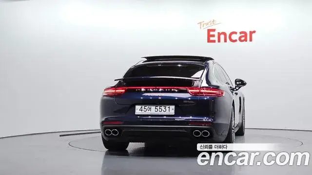 Porsche Panamera 2019 — Şəkil 18/32