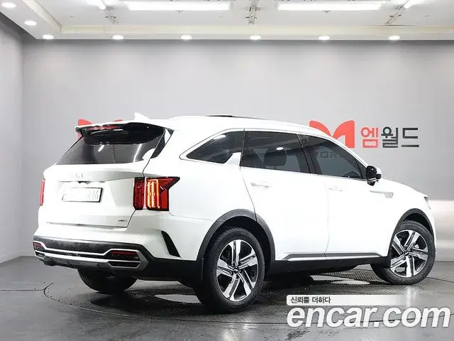Kia Sorento 2023 — Фото 3/20