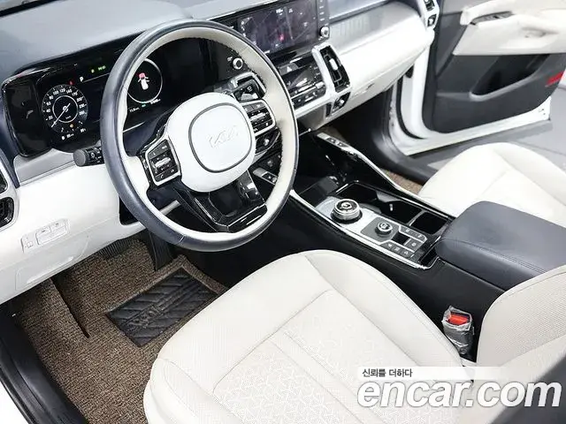 Kia Sorento 2023 — Фото 15/20