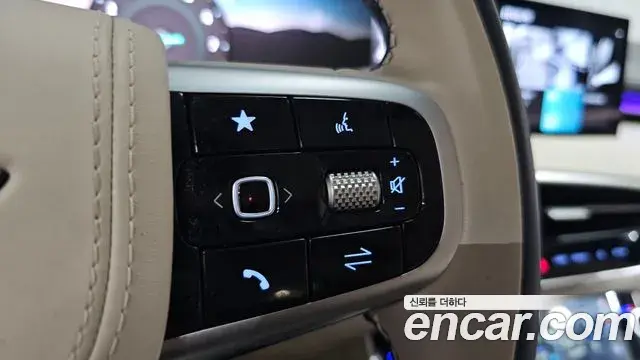 Genesis GV70 2024 — ფოტო 29/34
