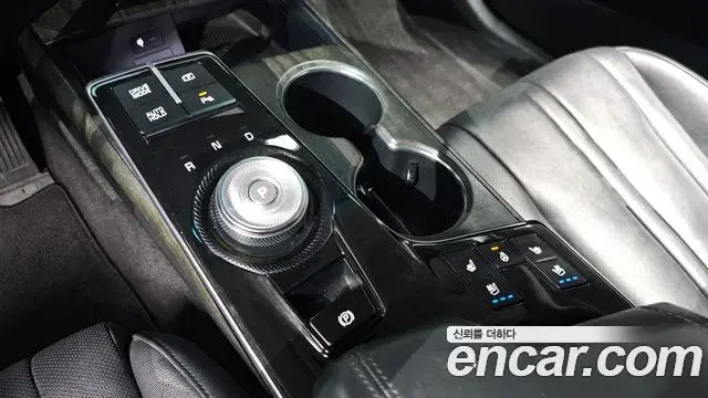 Kia K8 2021 — Photo 9/20