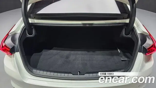 Kia K8 2021 — Photo 20/20