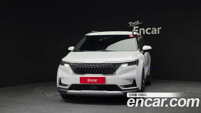 Kia Carnival 2021 — Фото 3/20