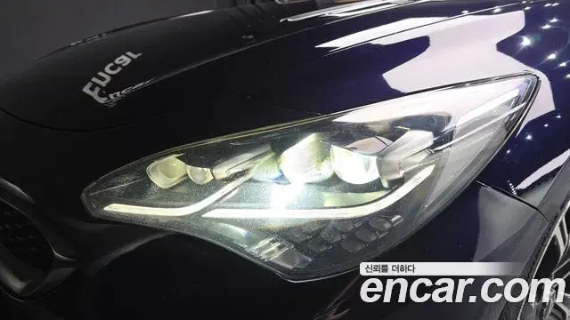 Kia Stinger 2018 — ფოტო 9/35