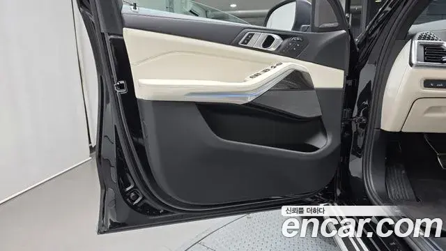 BMW X7 2025 — Şəkil 13/34