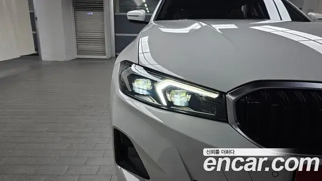 BMW 3 Series 2025 — Şəkil 32/37