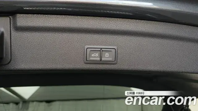 Audi Q3 2022 — ფოტო 30/32