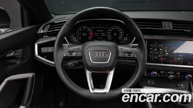 Audi Q3 2022 — ფოტო 4/20