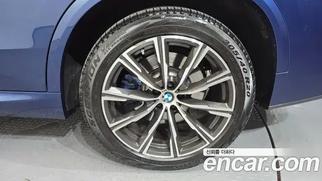 BMW X5 2020 — Şəkil 8/34