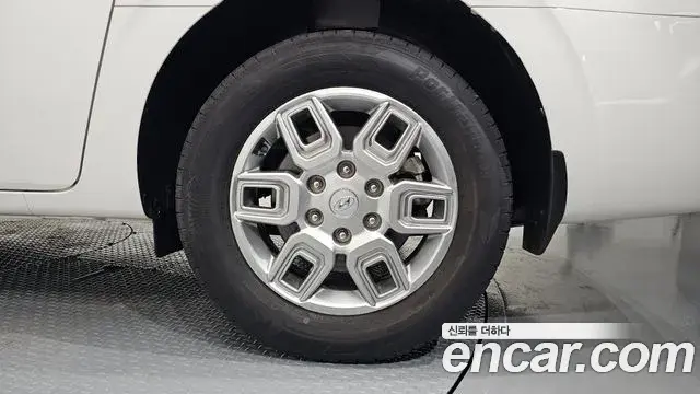 Hyundai Staria 2021 — Şəkil 20/30