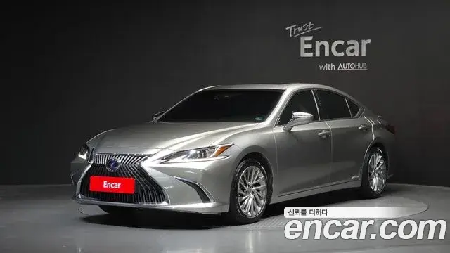 Lexus ES300h 2021 — Şəkil 19/30