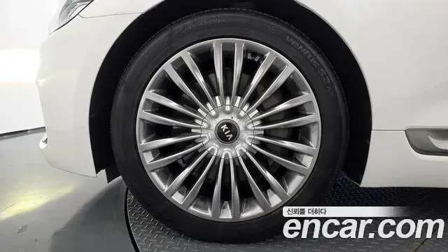 Kia The K9 2019 — Photo 5/20