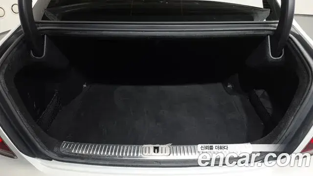 Kia The K9 2019 — Photo 20/20