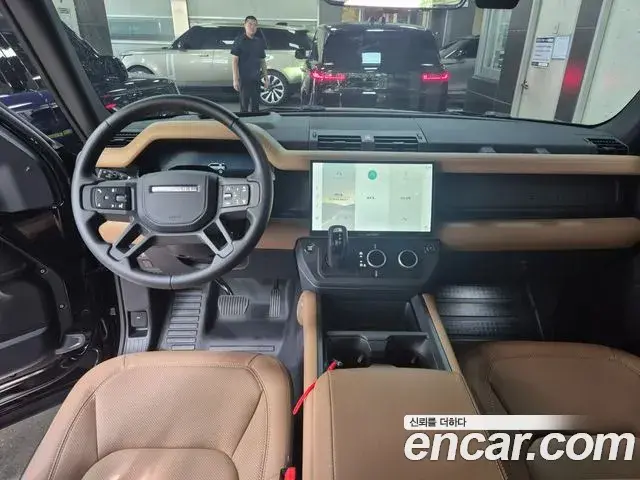 Land Rover Defender 2026 — Photo 4/20