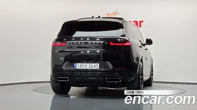 Land Rover Range Rover Sport 2023 — ფოტო 18/20