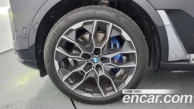 BMW X7 2024 — ფოტო 5/20