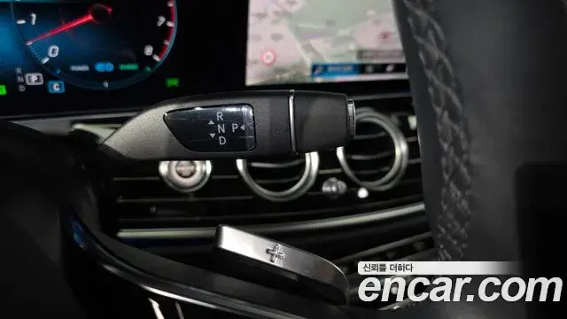 Mercedes-Benz E-Class 2021 — Фото 8/20