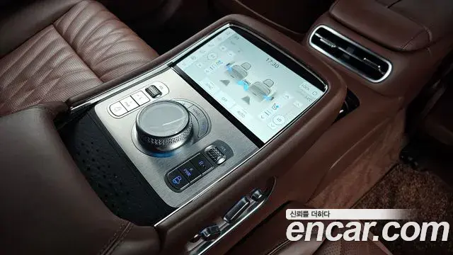 Genesis G90 2023 — Фото 18/20