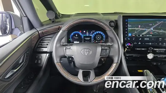 Toyota Alphard 2025 — Şəkil 9/34