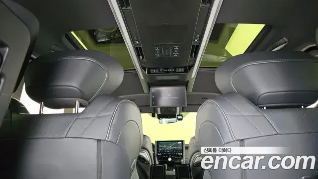 Toyota Alphard 2025 — Şəkil 34/34
