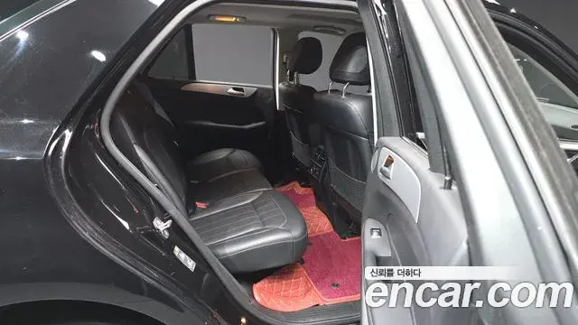 Mercedes-Benz GLE-Class 2018 — Фото 12/20