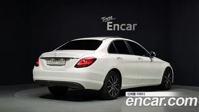 Mercedes-Benz C-Class 2020 — Фото 2/20
