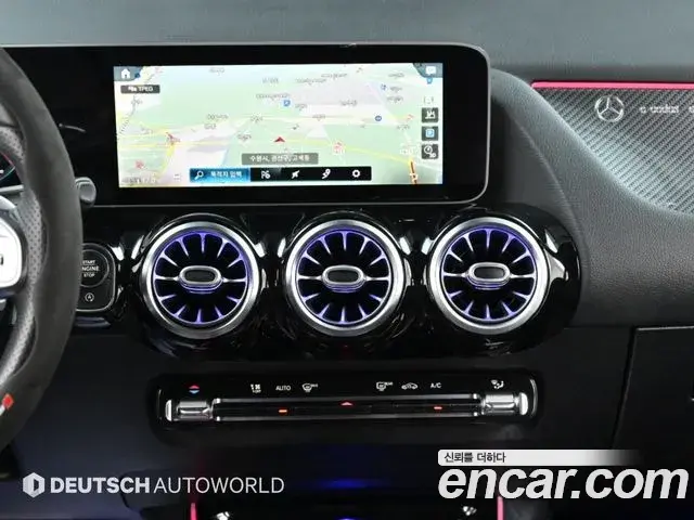 Mercedes-Benz GLA-Class 2020 — Фото 13/20
