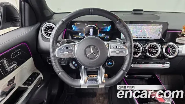 Mercedes-Benz GLB-Class 2022 — ფოტო 13/20
