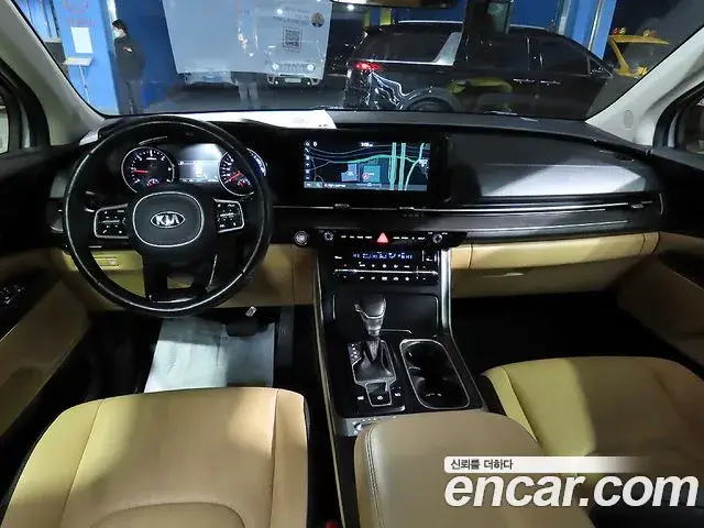 Kia Carnival 2021 — Photo 4/20