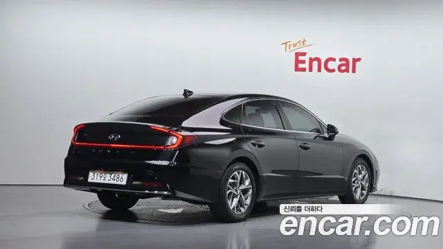 Hyundai Sonata 2022 — Фото 2/20