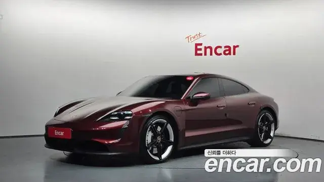 Porsche Taycan 2020 — Photo 1/36