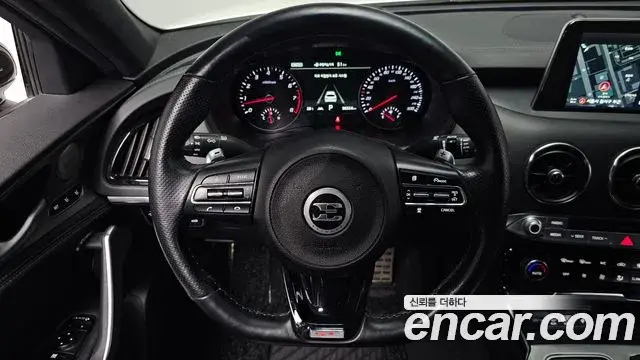 Kia Stinger 2020 — Фото 14/20
