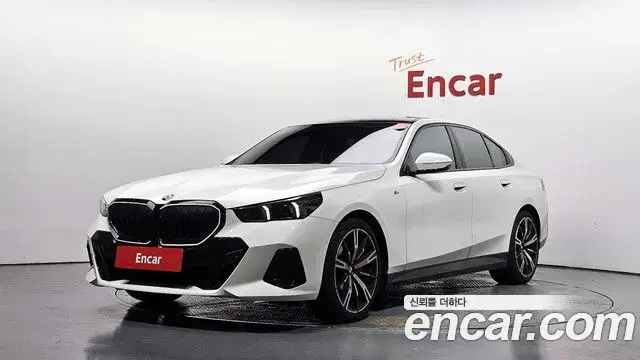 BMW 5 Series, 2025