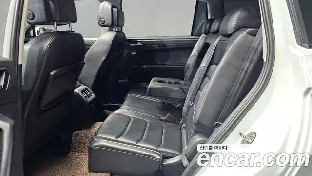 Volkswagen Tiguan Allspace 2020 — Фото 12/20