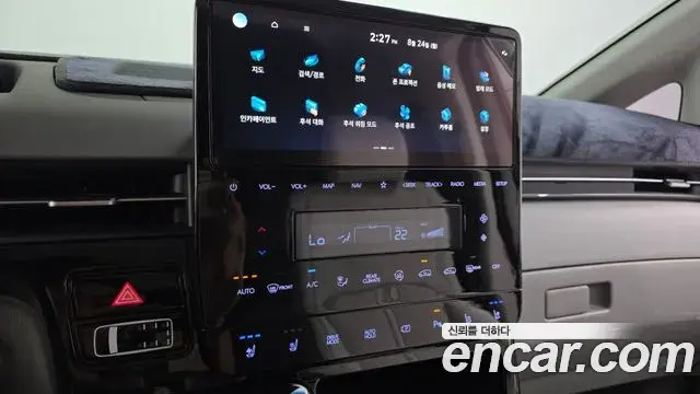 Hyundai Staria 2025 — Photo 15/20