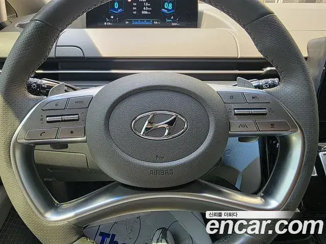 Hyundai Staria 2022 — Фото 3/20