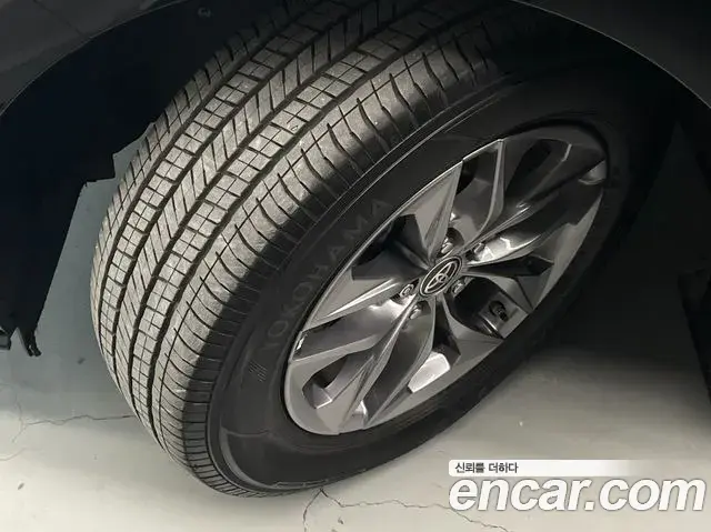 Toyota Sienna 2021 — ფოტო 9/20