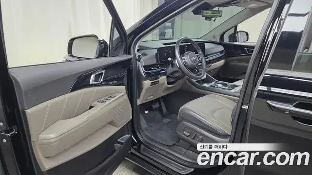 Kia Carnival 2024 — Photo 10/20